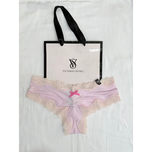 NWT Victoria’s Secret Vintage Lace Trim Cheeky Panty Light Pink Size XS 2012 - Picture 1 of 4
